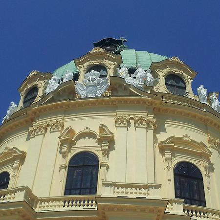 Hotel Pension Alte Muehle クロスターノイブルク エクステリア 写真