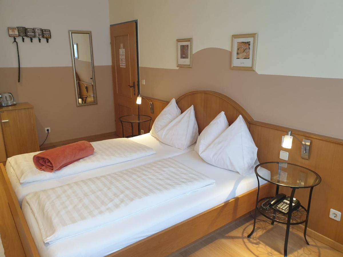 Hotel Pension Alte Muehle クロスターノイブルク エクステリア 写真