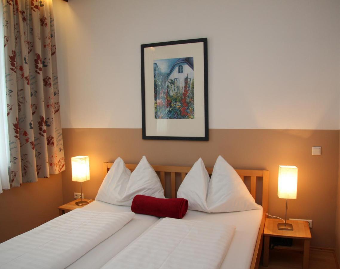 Hotel Pension Alte Muehle クロスターノイブルク エクステリア 写真