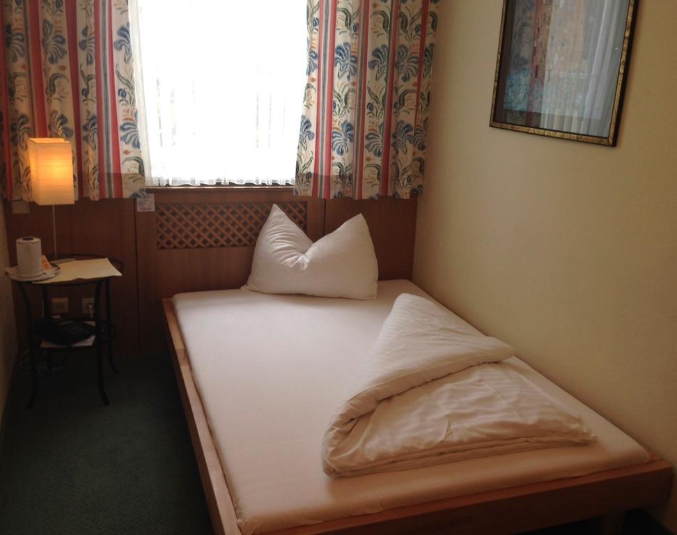 Hotel Pension Alte Muehle クロスターノイブルク 部屋 写真