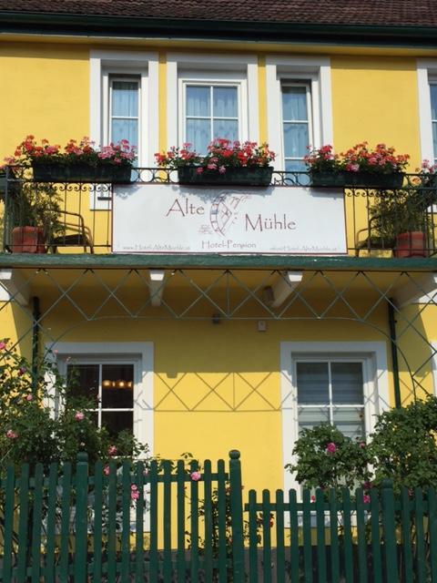 Hotel Pension Alte Muehle クロスターノイブルク エクステリア 写真